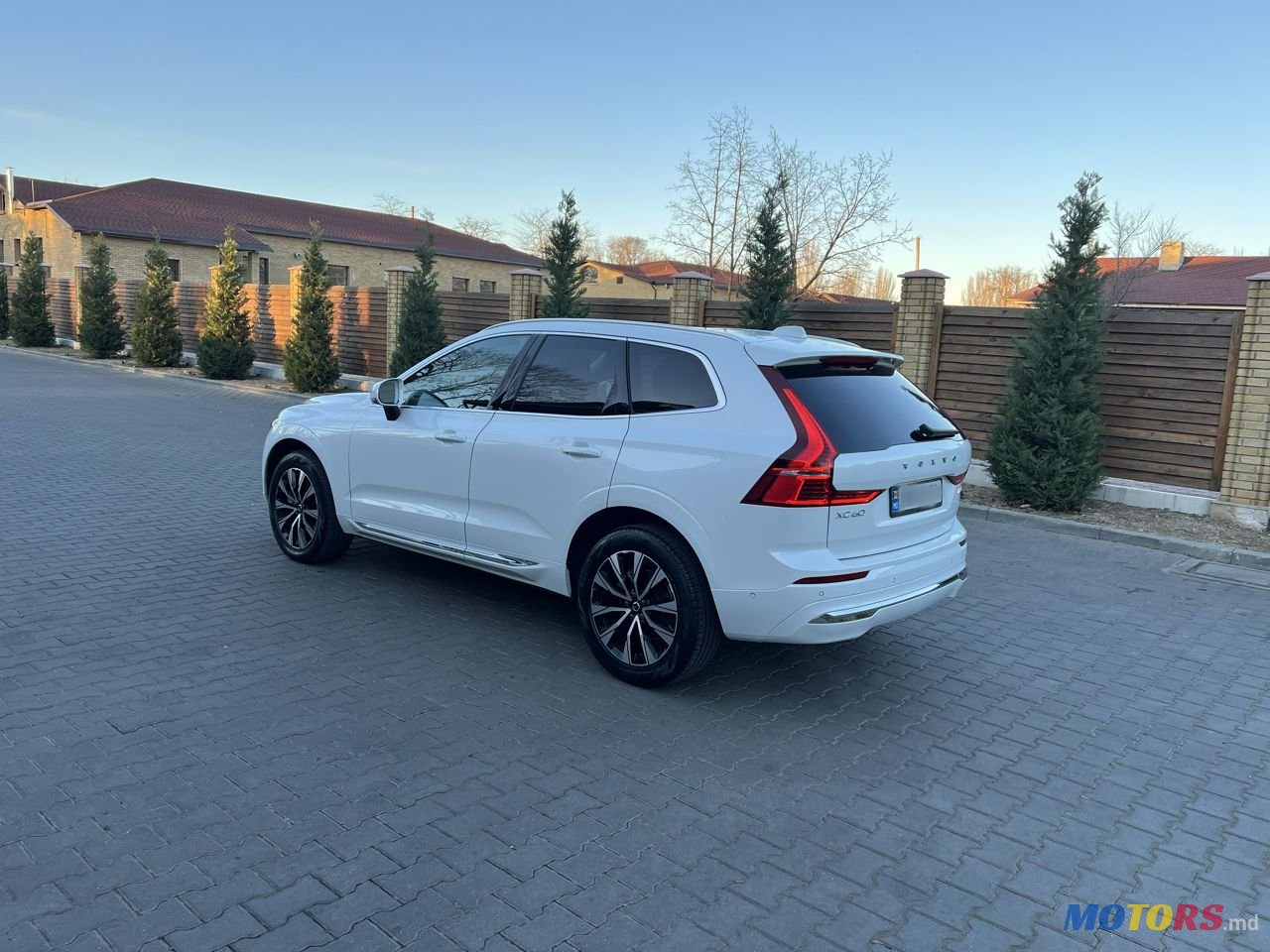 2022' Volvo XC60 photo #6