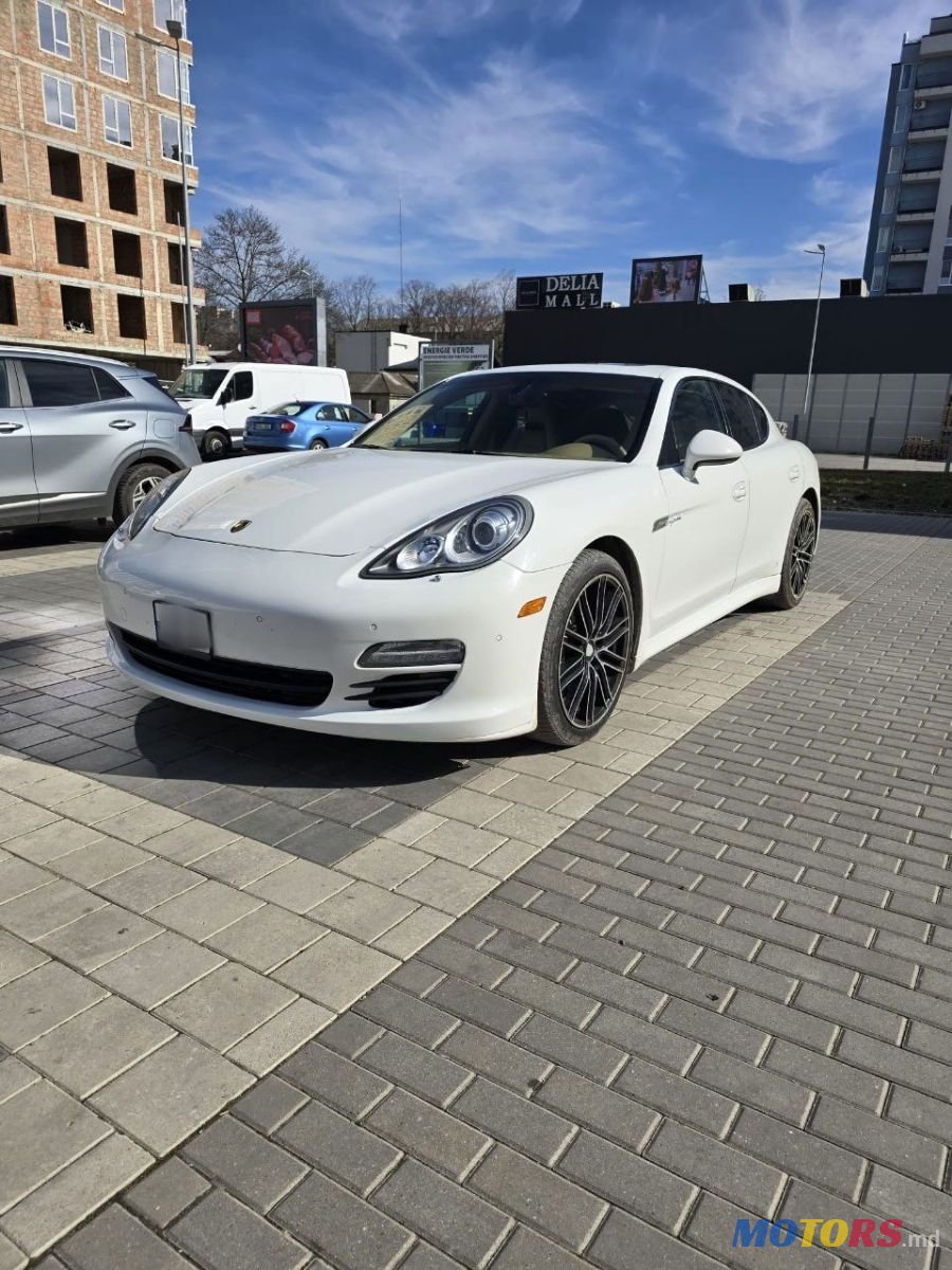 2012' Porsche Panamera photo #4