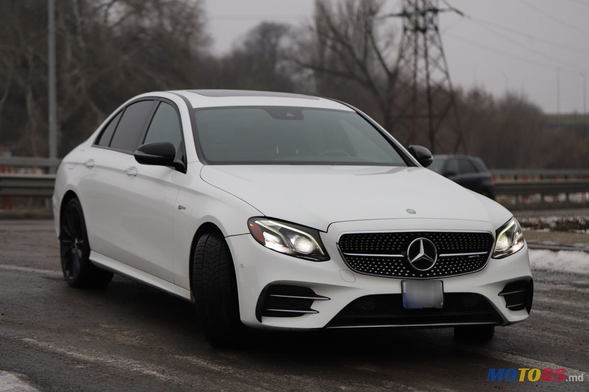 2017' Mercedes-Benz E-Class photo #1