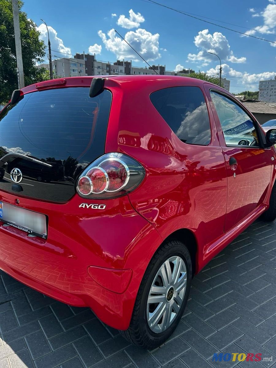 2010' Toyota Aygo photo #3