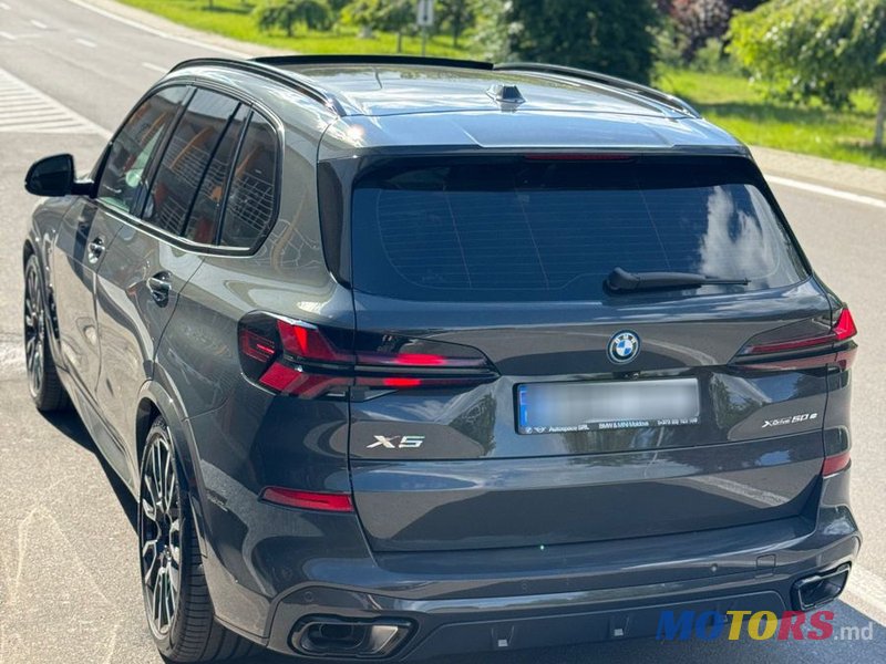 2023' BMW X5 photo #2