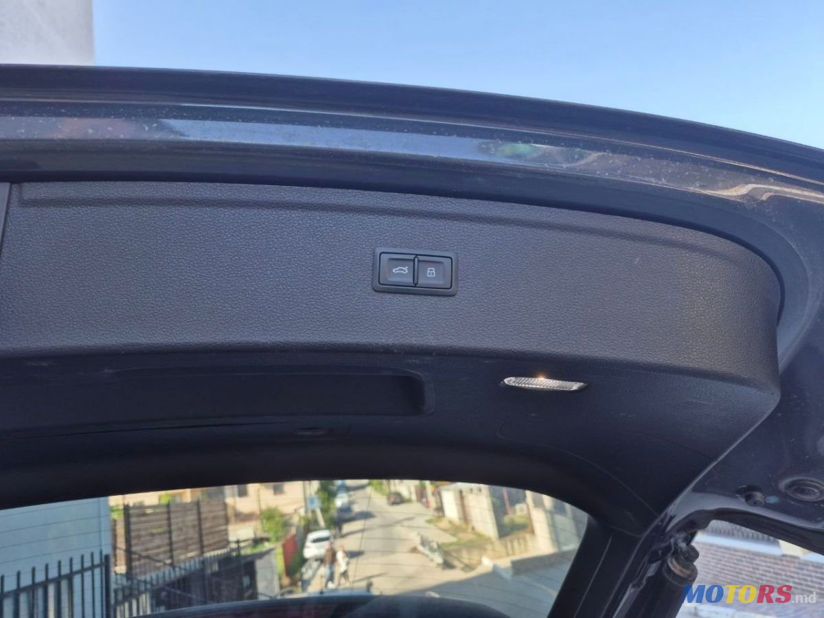 2019' Audi Q5 photo #6