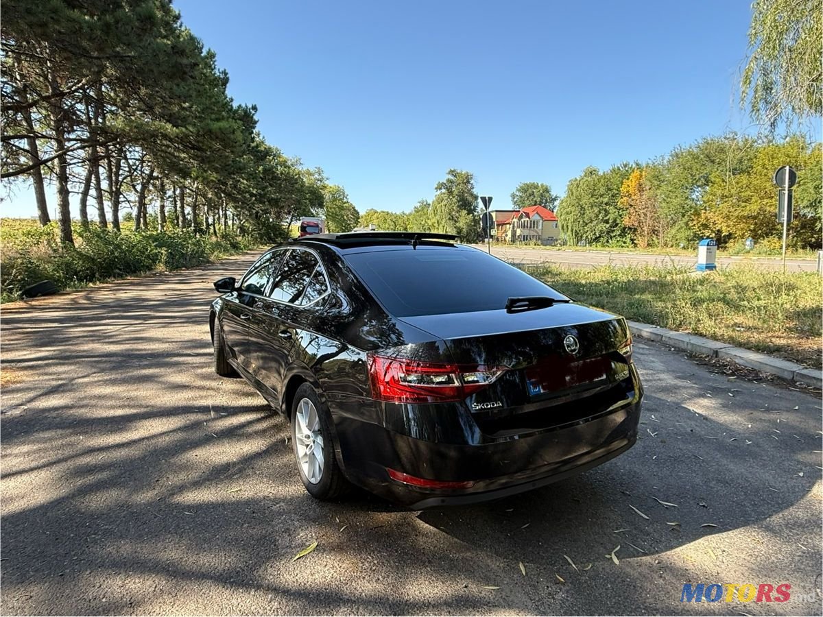 2018' Skoda Superb photo #4