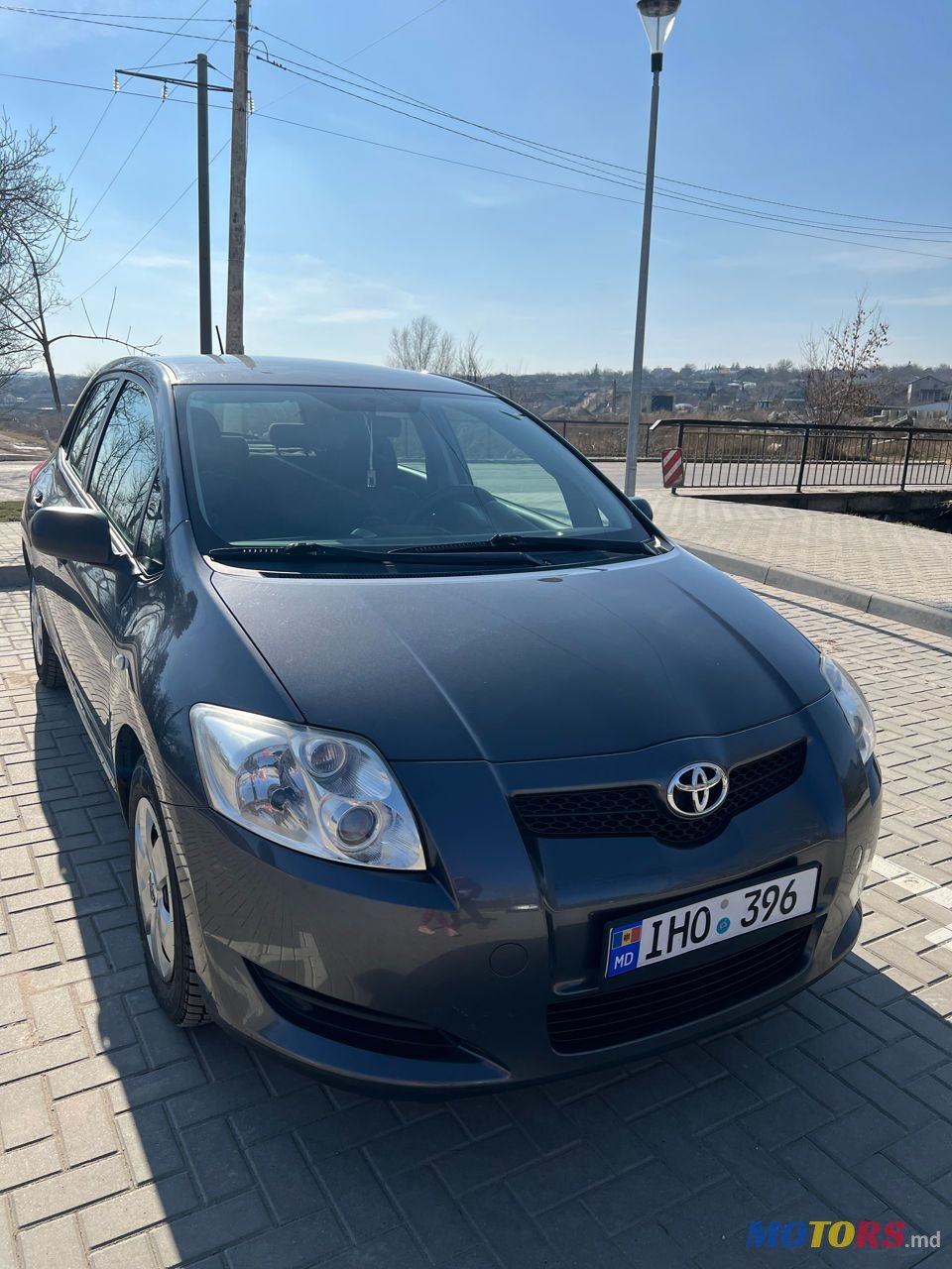 2007' Toyota Auris photo #1