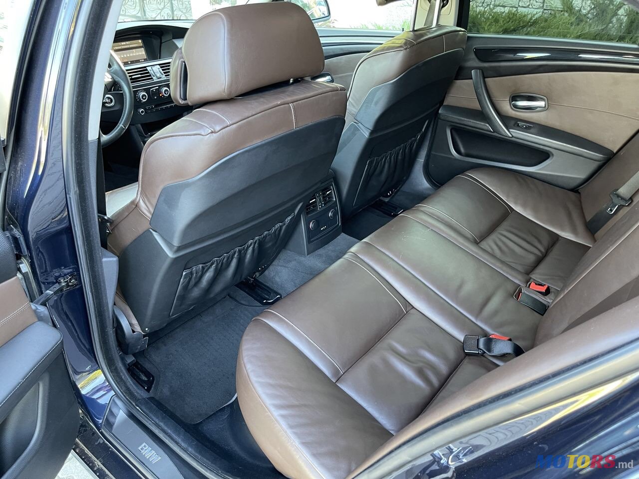 2007' BMW 5 Series 530i photo #4