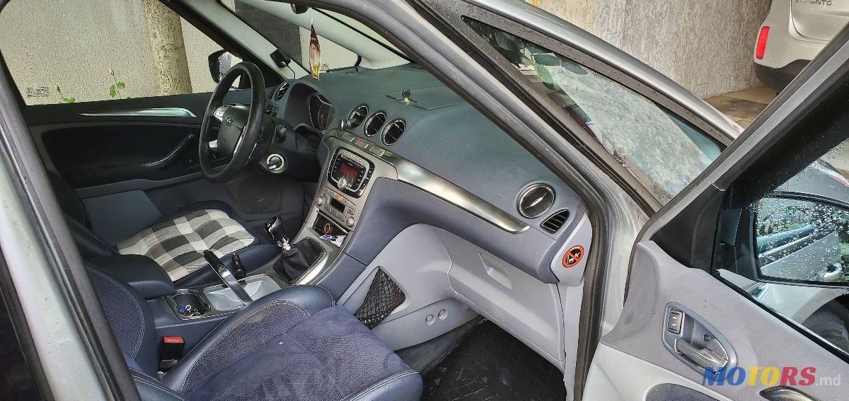 2007' Ford S-Max photo #5