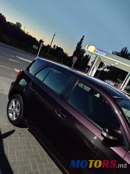 2011' Toyota Urban Cruiser photo #3