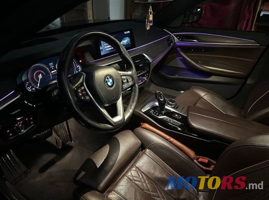 2017' BMW 5 Series photo #2
