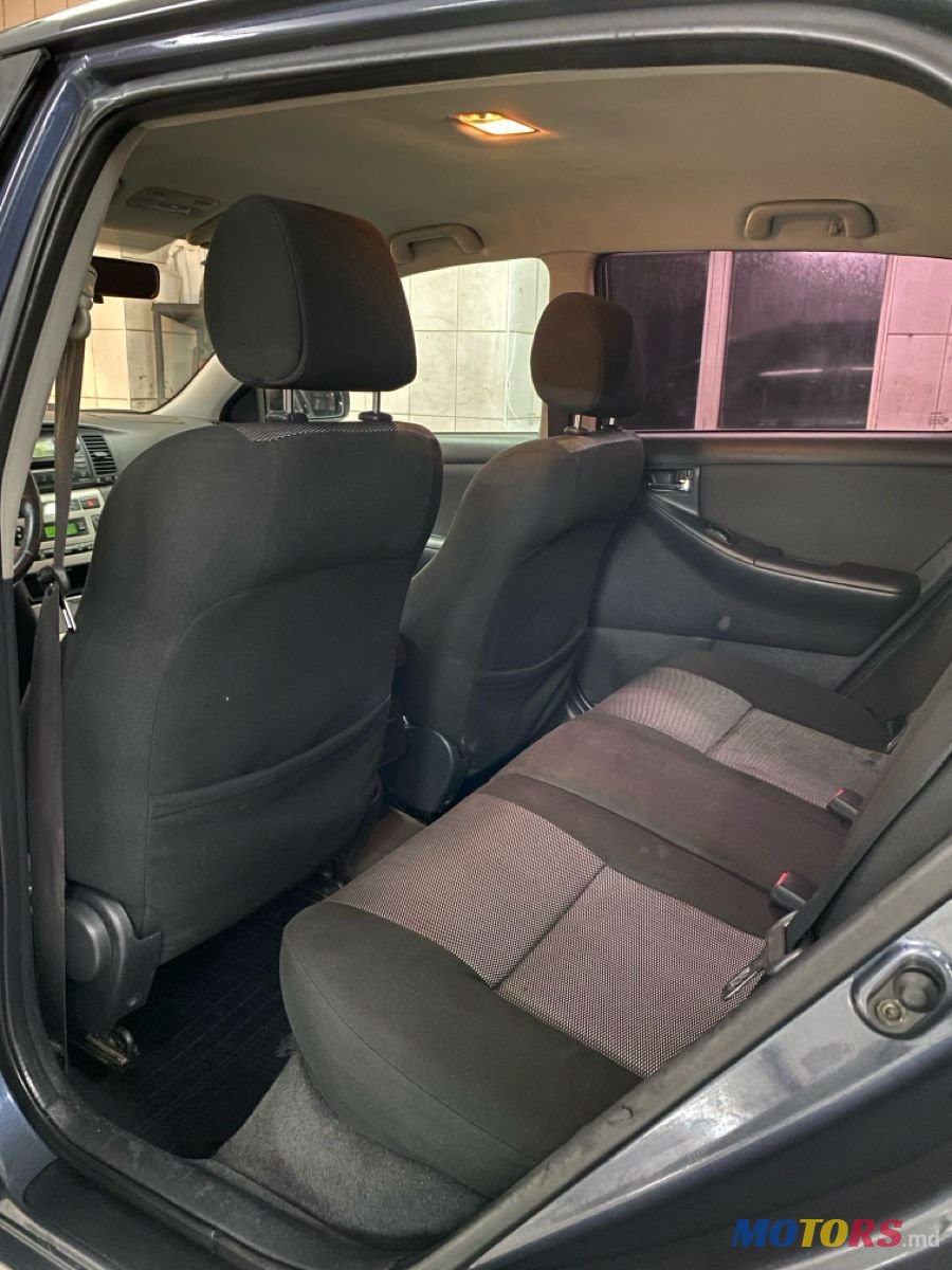 2006' Toyota Corolla photo #2