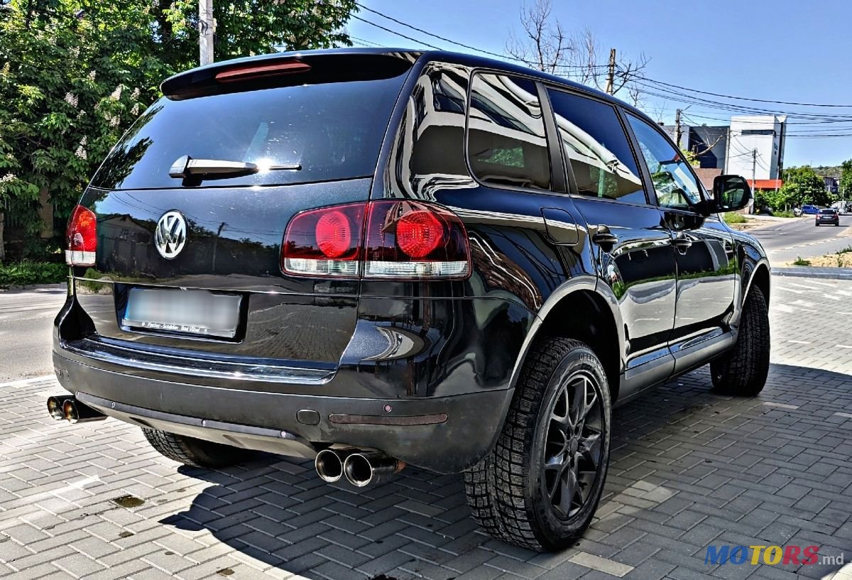 2008' Volkswagen Touareg photo #4