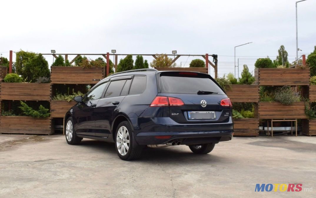 2013' Volkswagen Golf photo #3