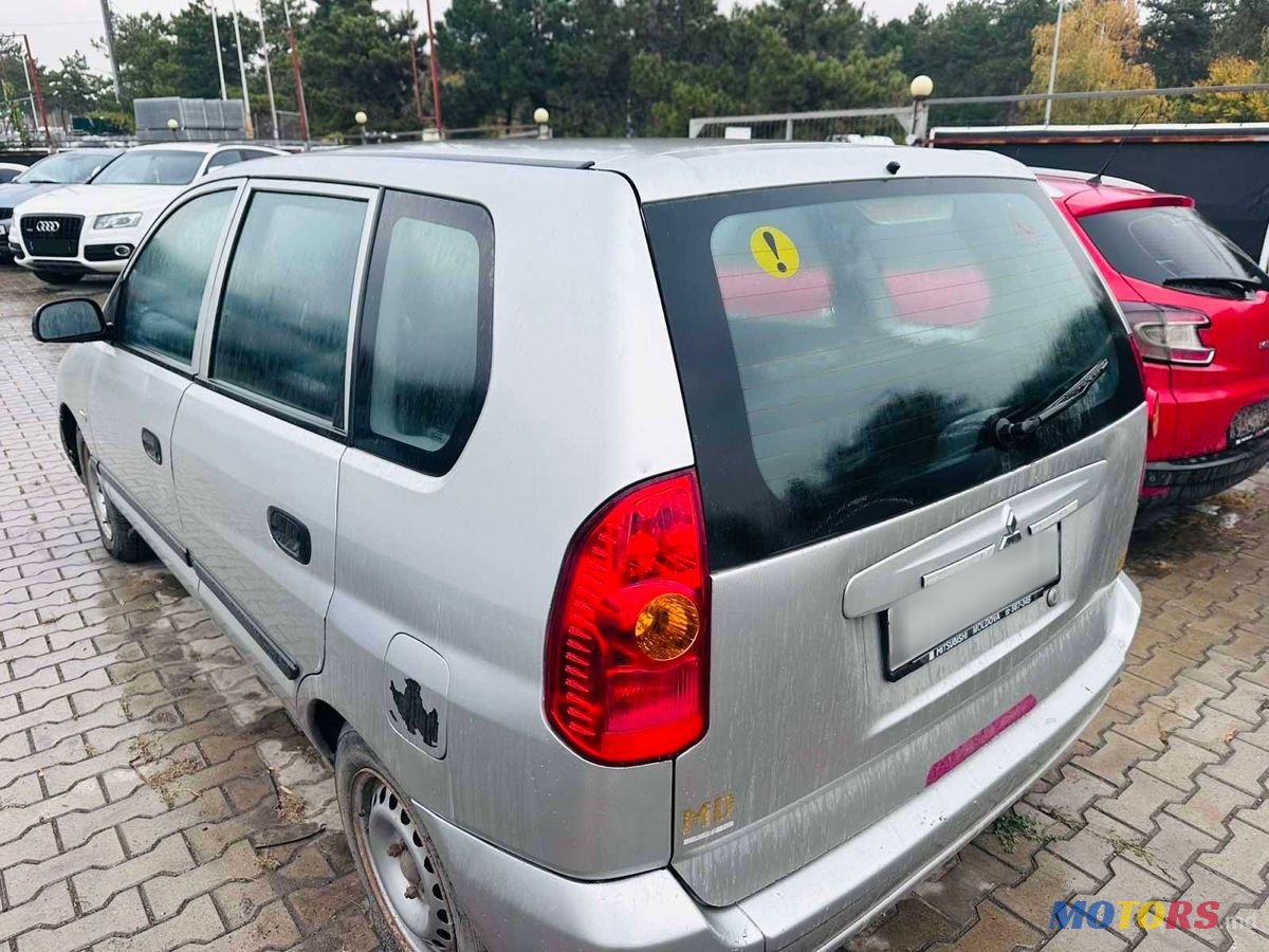 2004' Mitsubishi Space Star photo #4