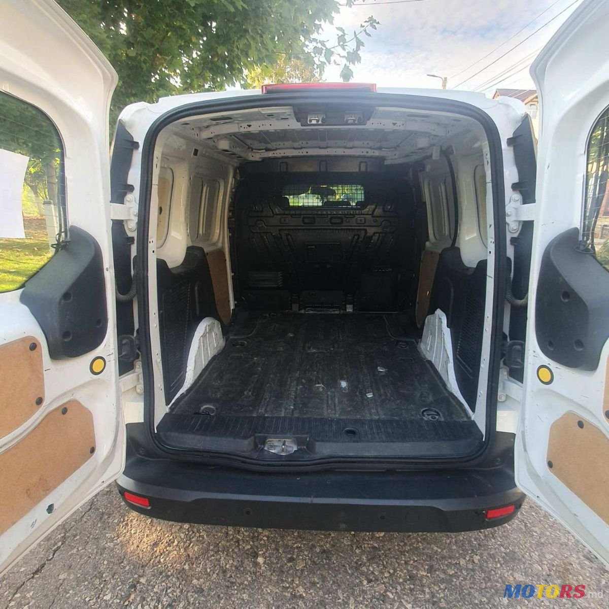 2015' Ford Transit Connect photo #4