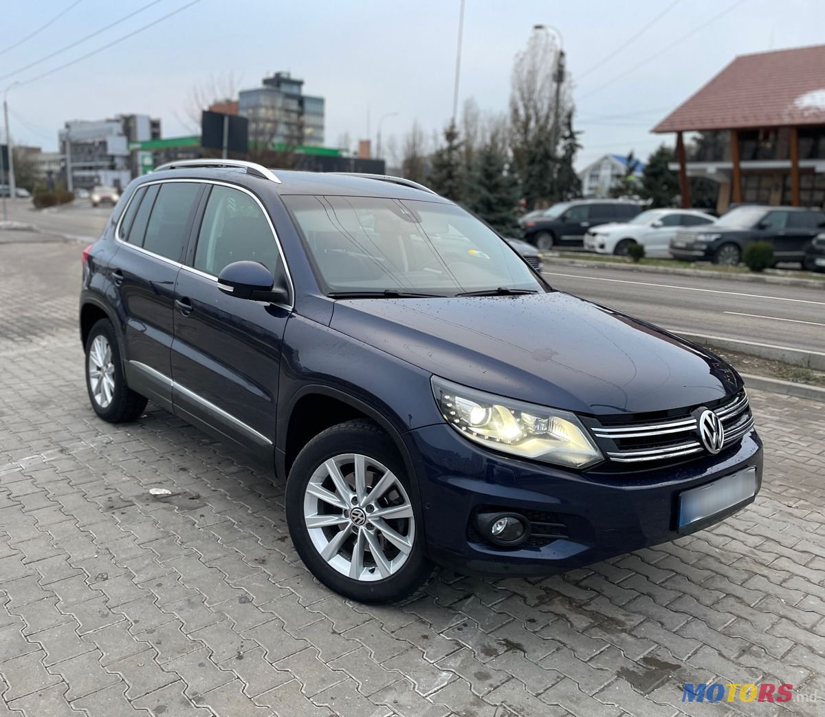 2012' Volkswagen Tiguan photo #1