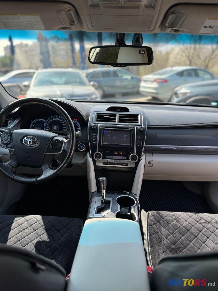 2013' Toyota Camry photo #6