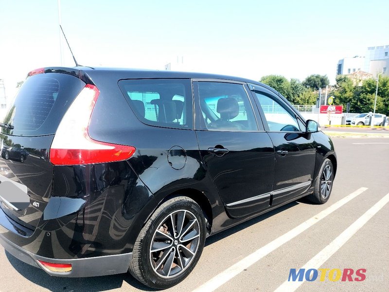 2012' Renault Grand Scenic photo #6