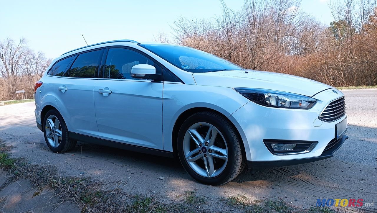 2016' Ford Focus photo #4