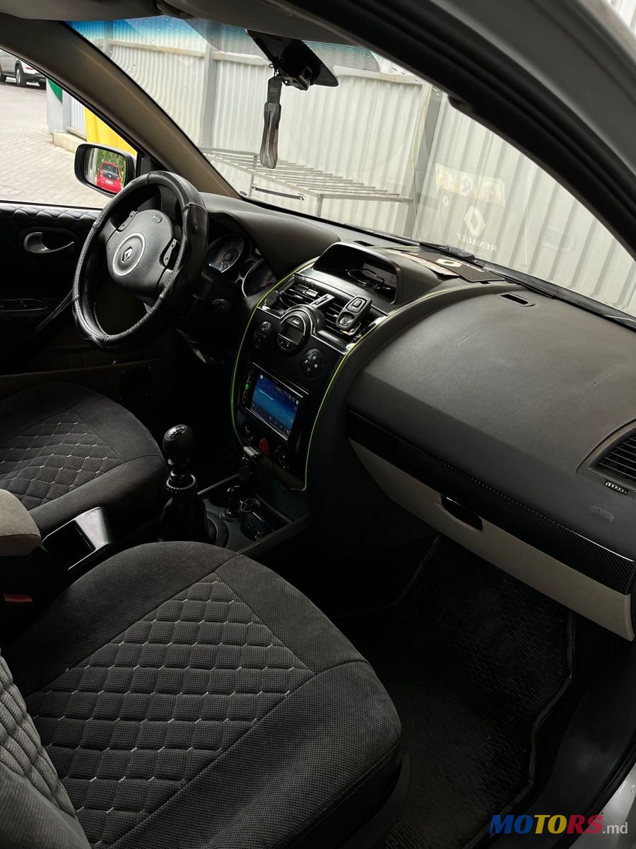 2007' Renault Megane photo #4