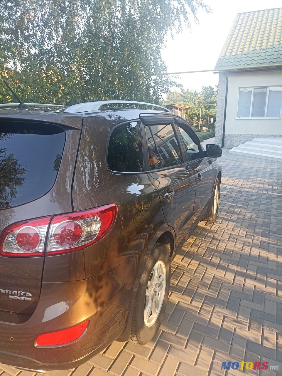 2010' Hyundai Santa Fe photo #4