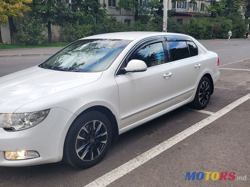 2009' Skoda Superb photo #3