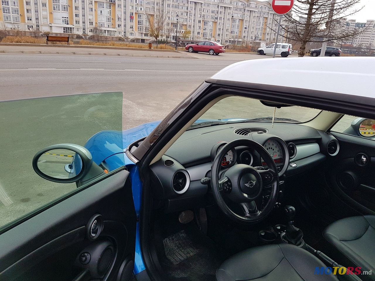 2012' MINI Cooper photo #6