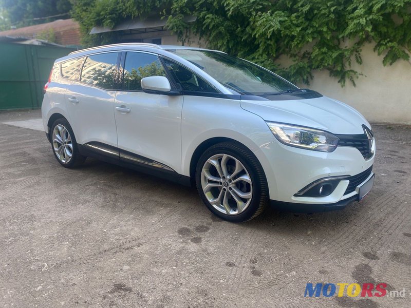 2017' Renault Grand Scenic photo #1