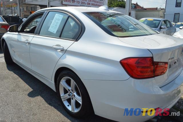 2013' BMW 3 Series photo #5