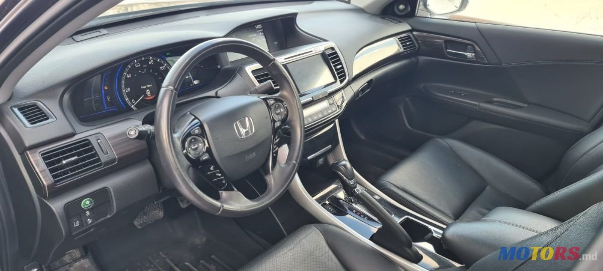 2017' Honda Accord photo #3
