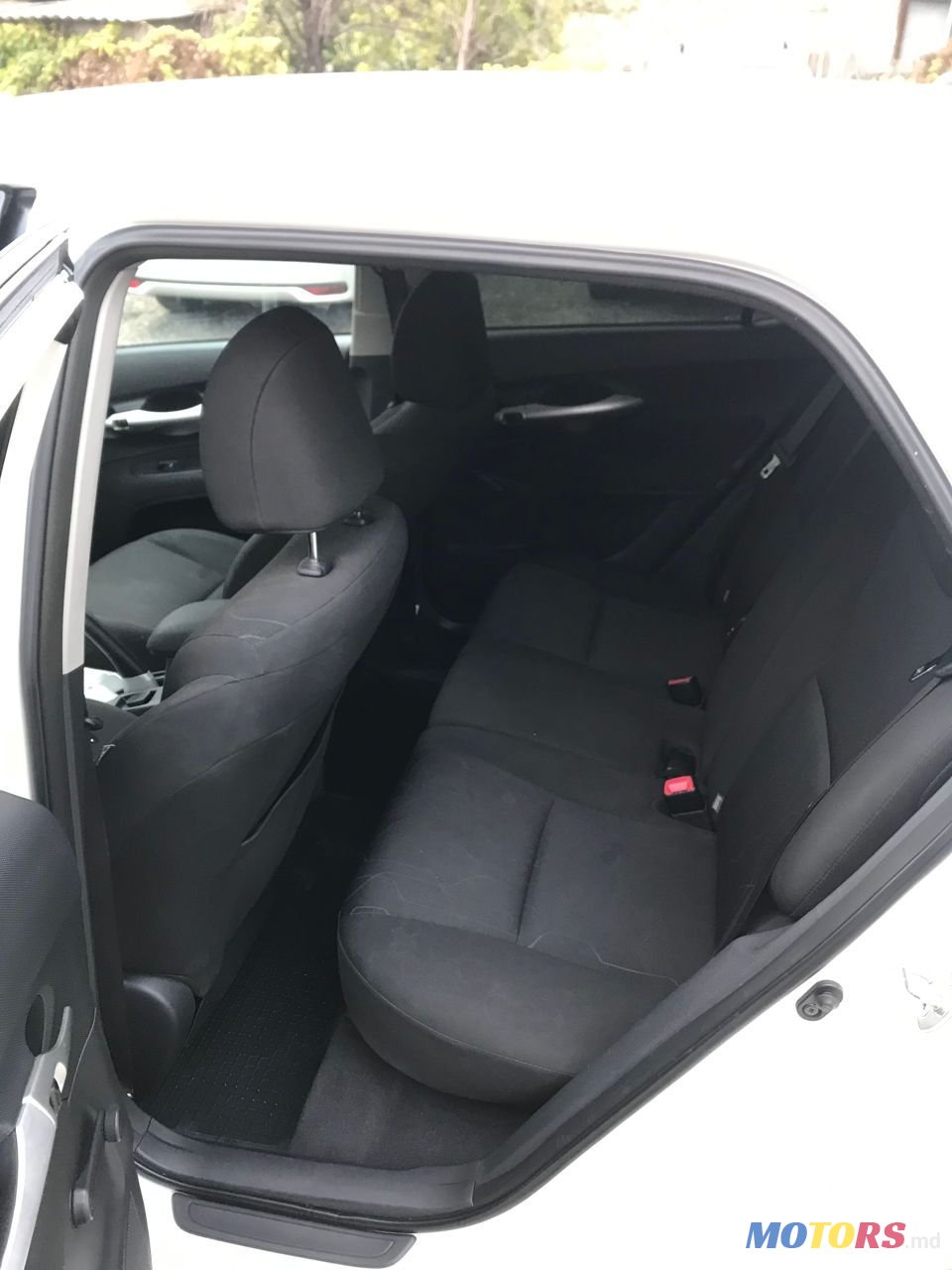 2012' Toyota Auris photo #6