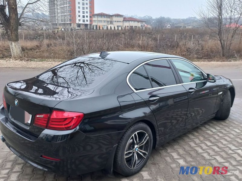 2013' BMW 5 Series photo #5