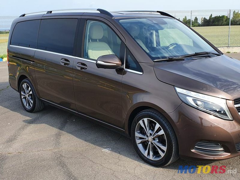 2016' Mercedes-Benz V Класс photo #1