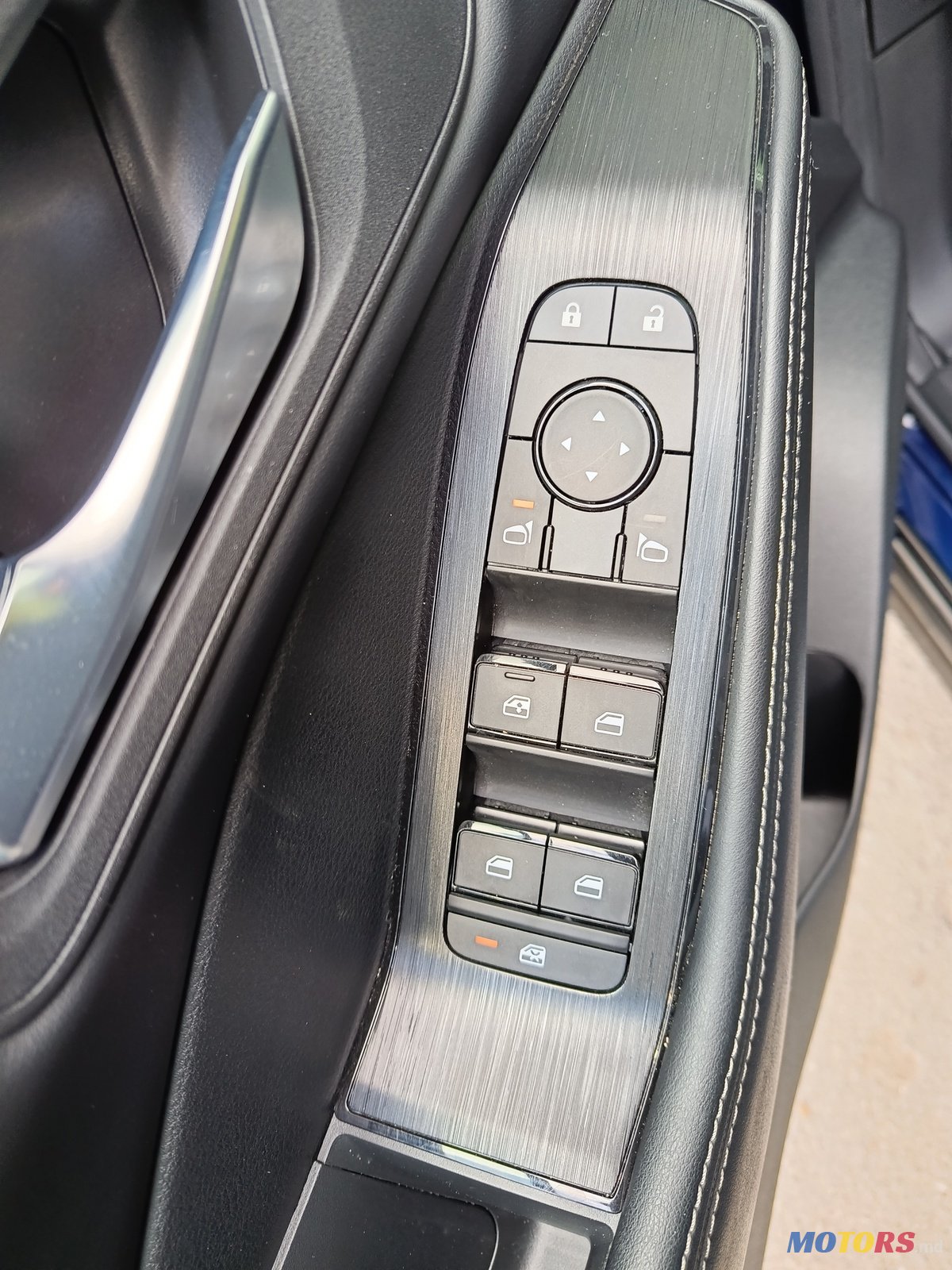 2024' Nissan Rogue photo #2