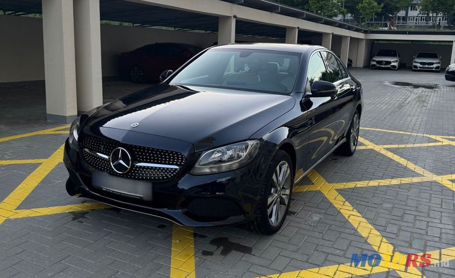 2018' Mercedes-Benz C-Class photo #1