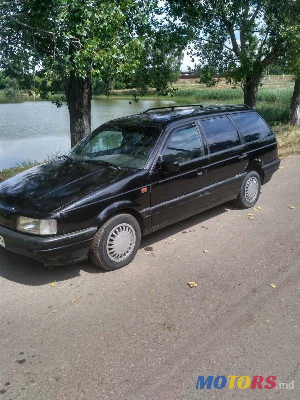 1992' Volkswagen Passat photo #2