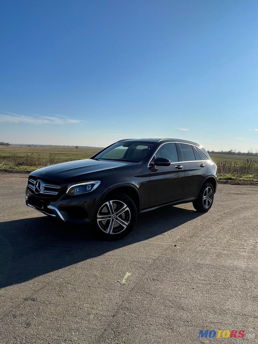 2018' Mercedes-Benz GLC photo #2