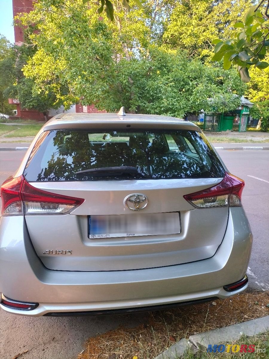 2017' Toyota Auris photo #4