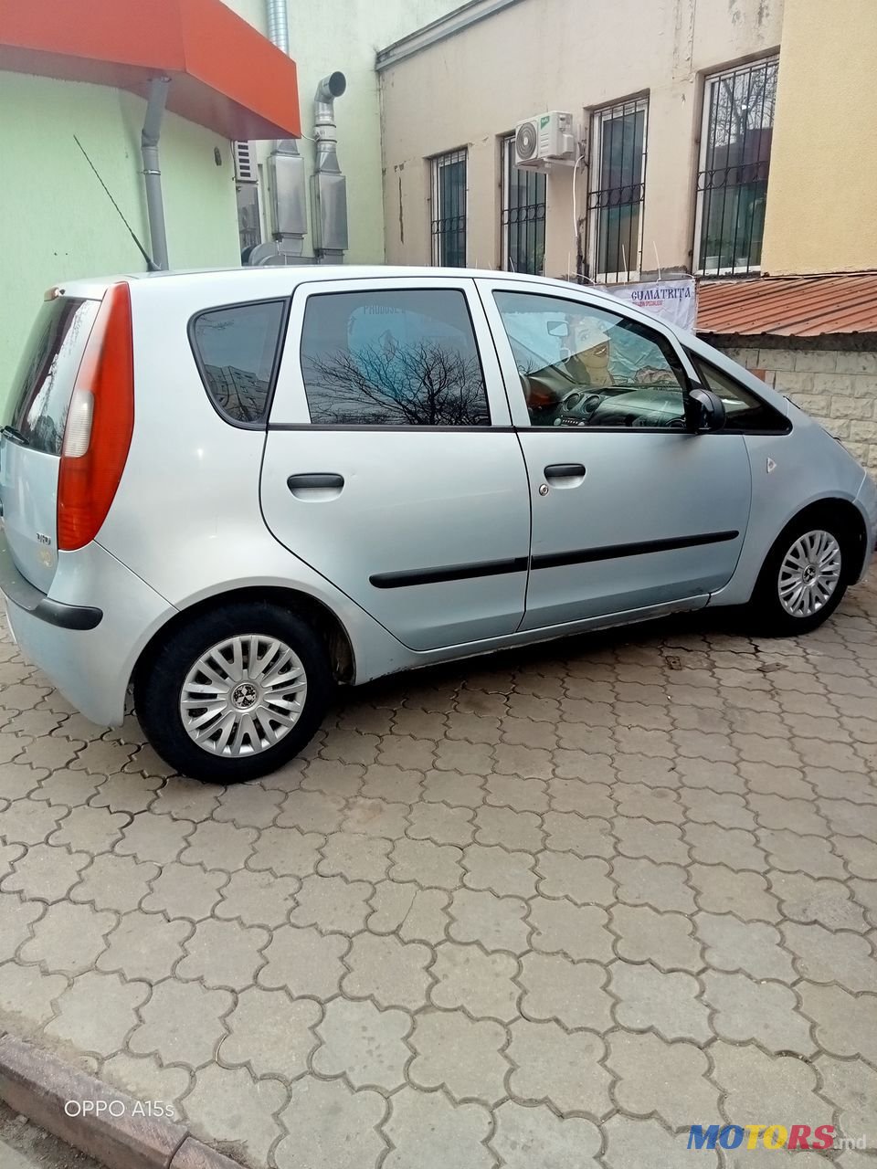 2005' Mitsubishi Colt photo #5