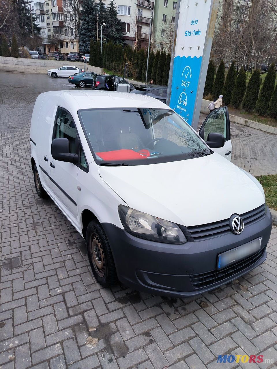 2010' Volkswagen Caddy photo #1