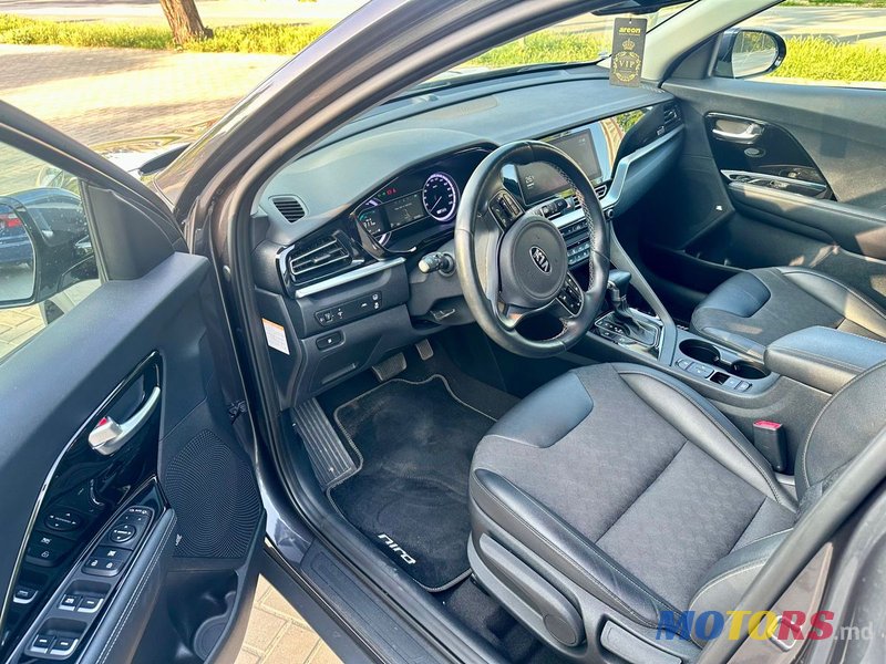 2021' Kia Niro photo #5