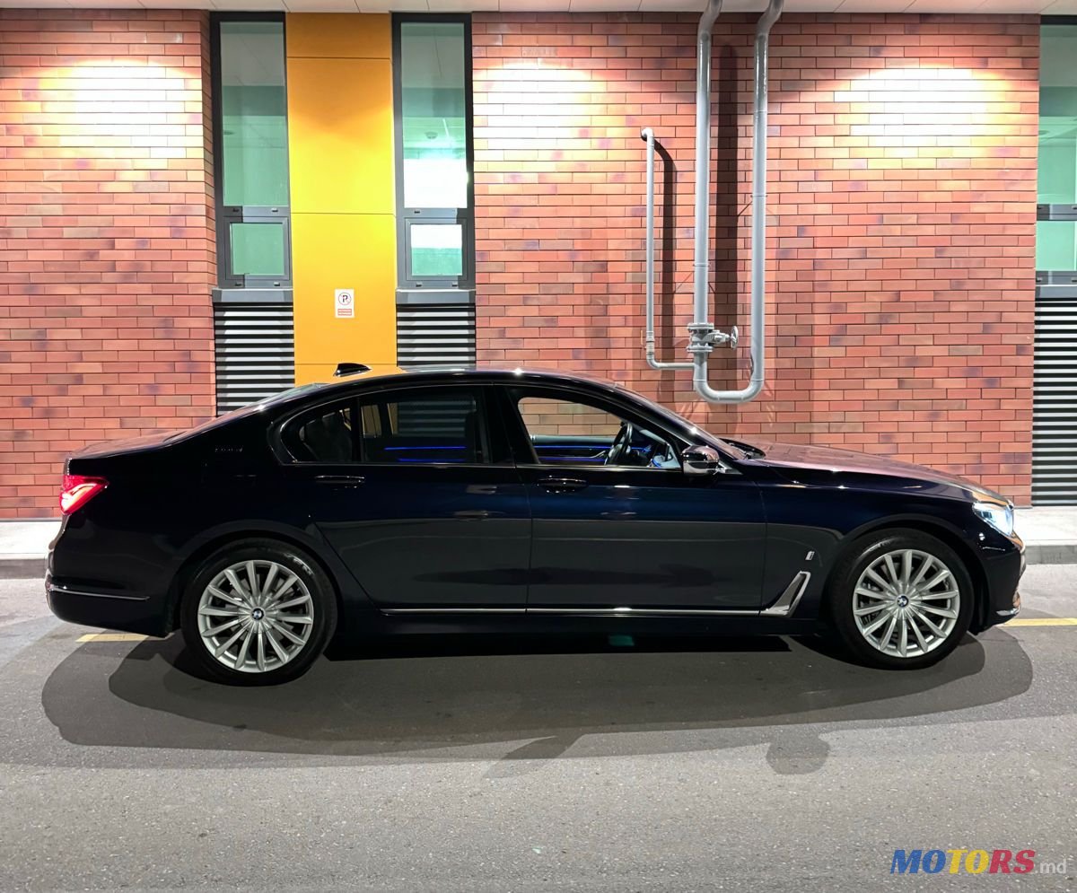 2017' BMW 7 Series photo #3