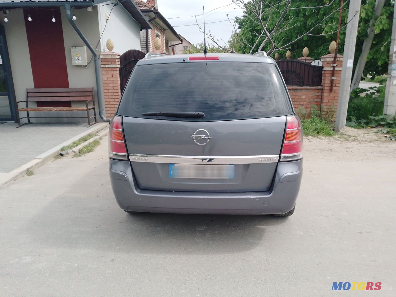 2006' Opel Zafira photo #2