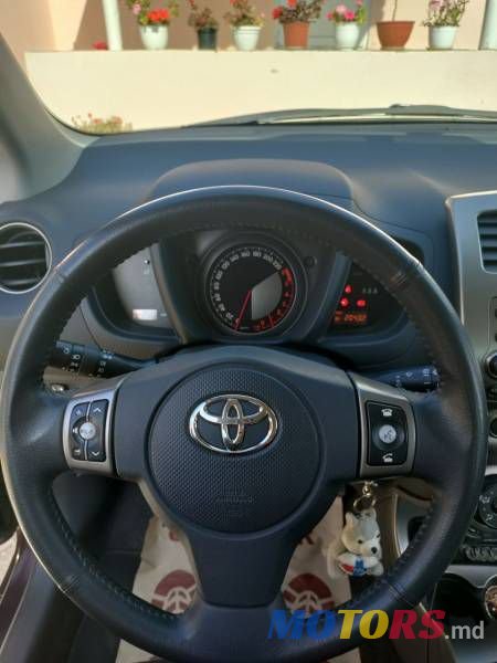 2011' Toyota Urban Cruiser photo #1