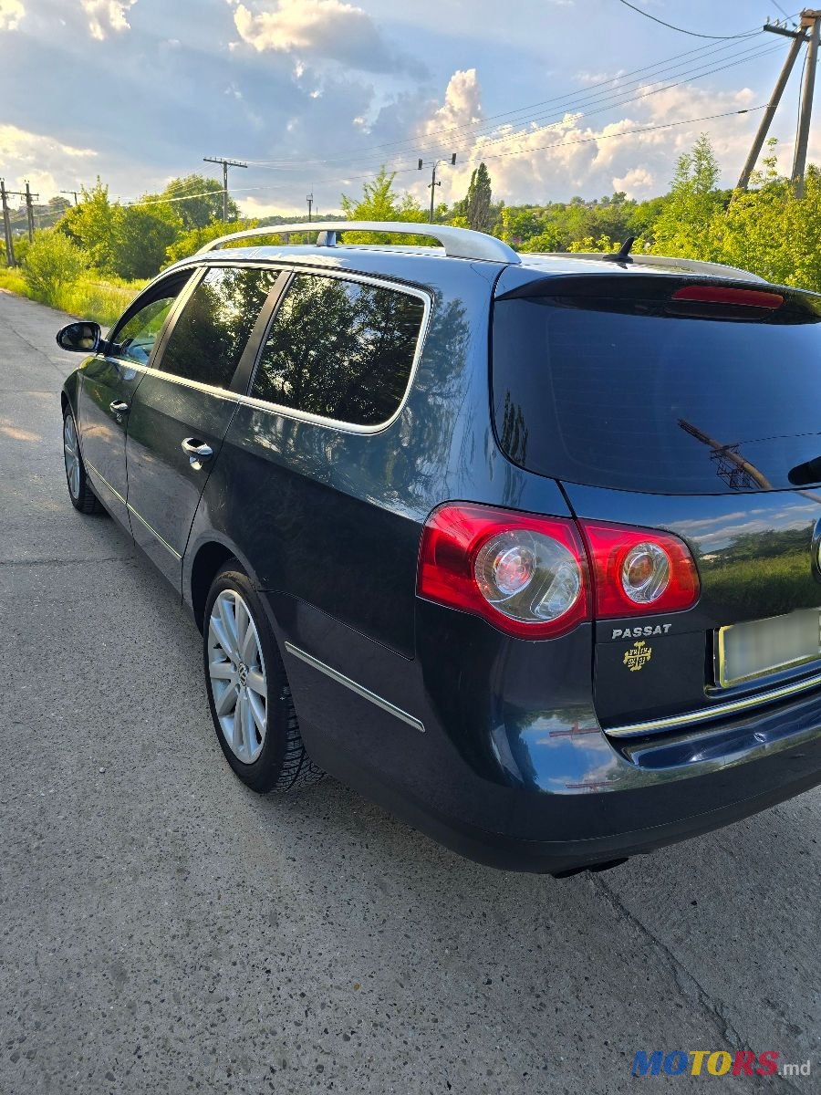 2007' Volkswagen Passat photo #5