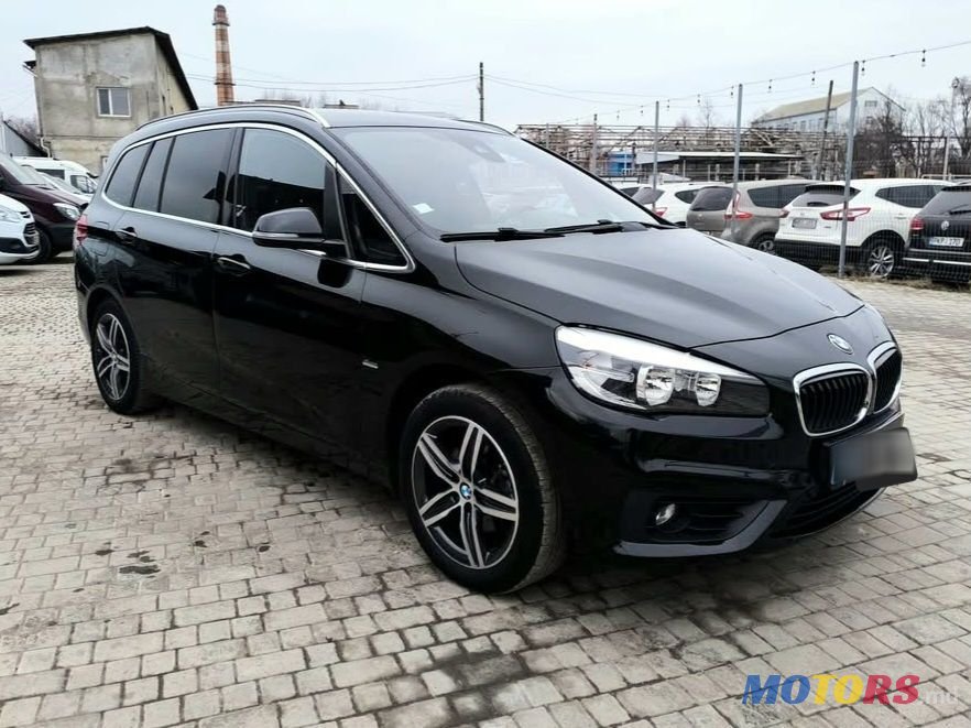 2015' BMW 2 Series Gran Tourer photo #3