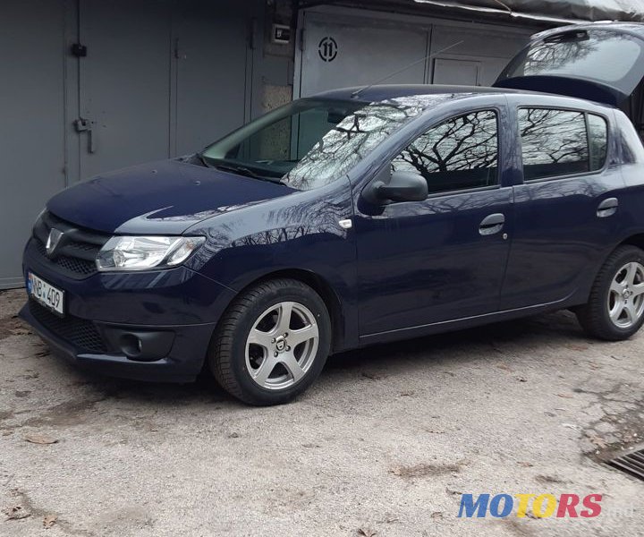 2015' Dacia Sandero photo #1