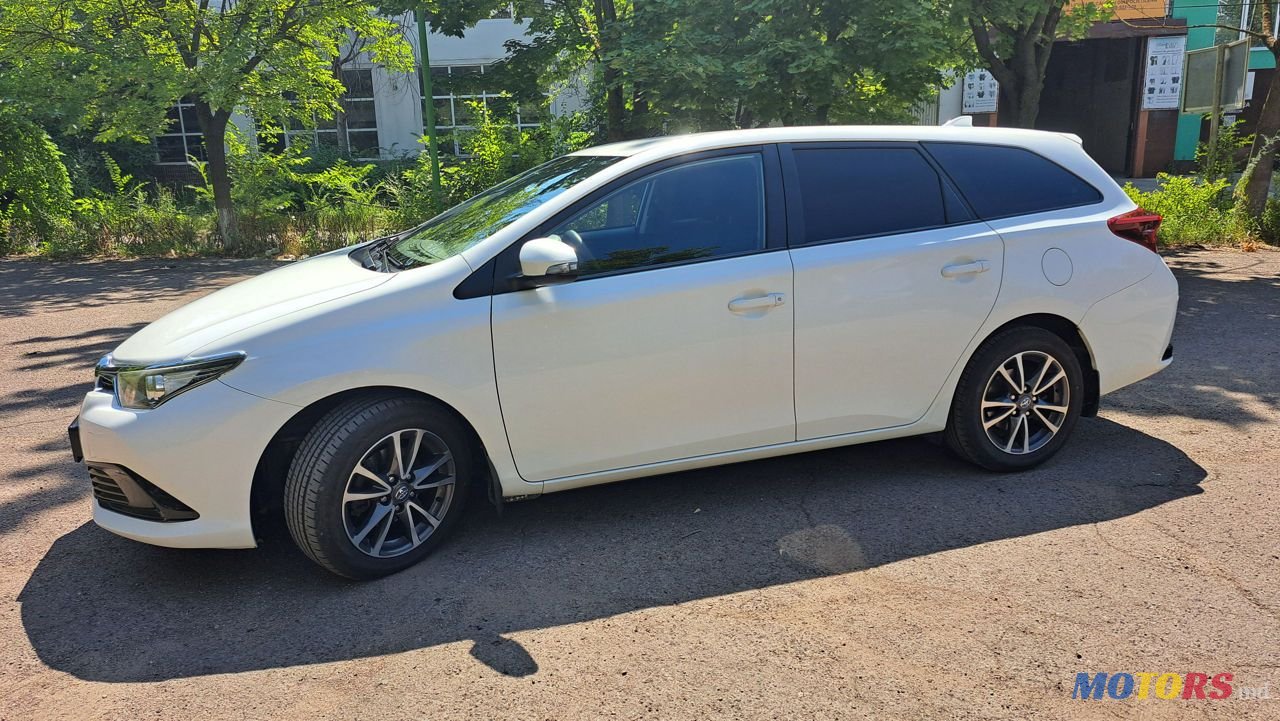 2017' Toyota Auris photo #1