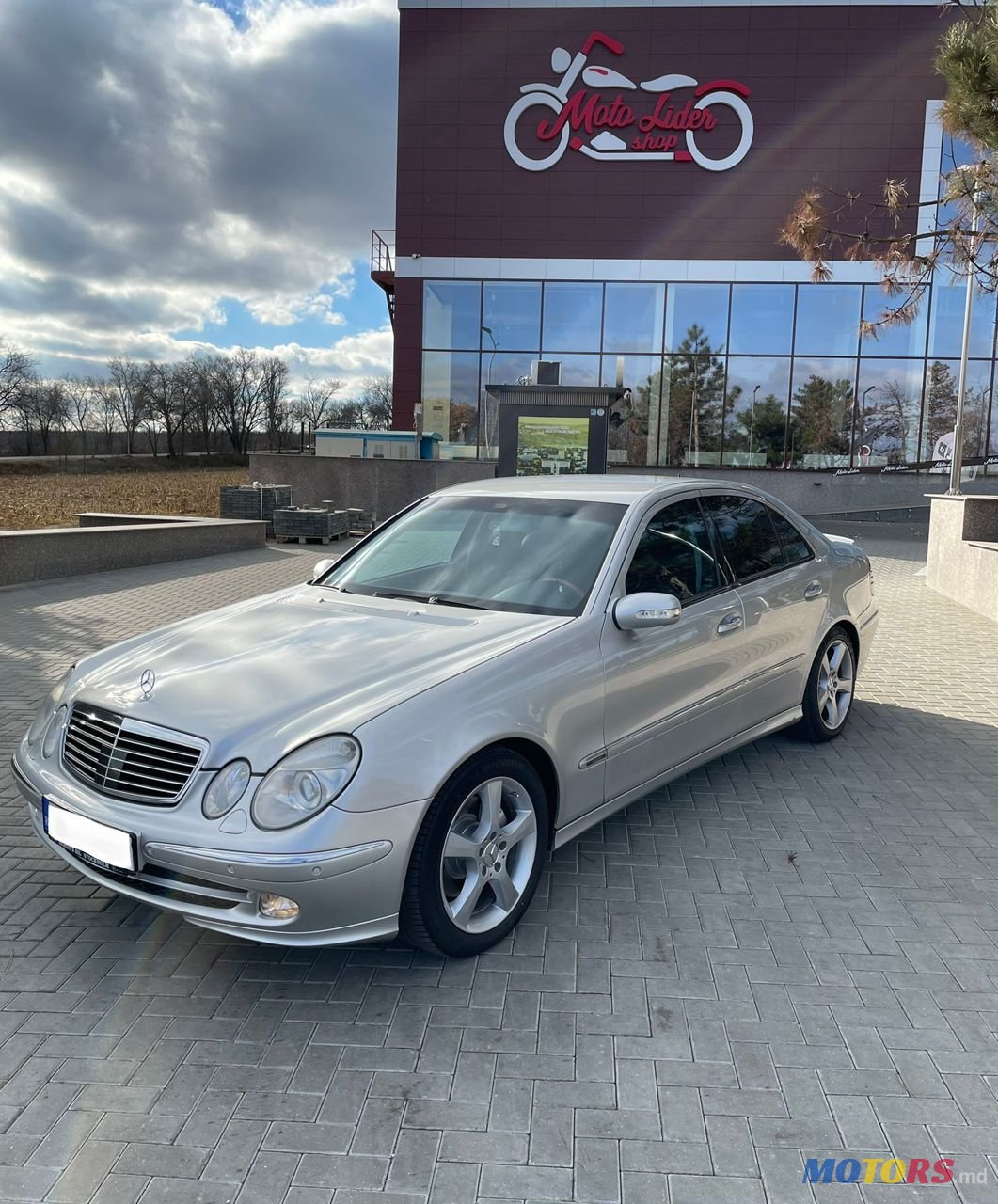 2004' Mercedes-Benz E Класс photo #1