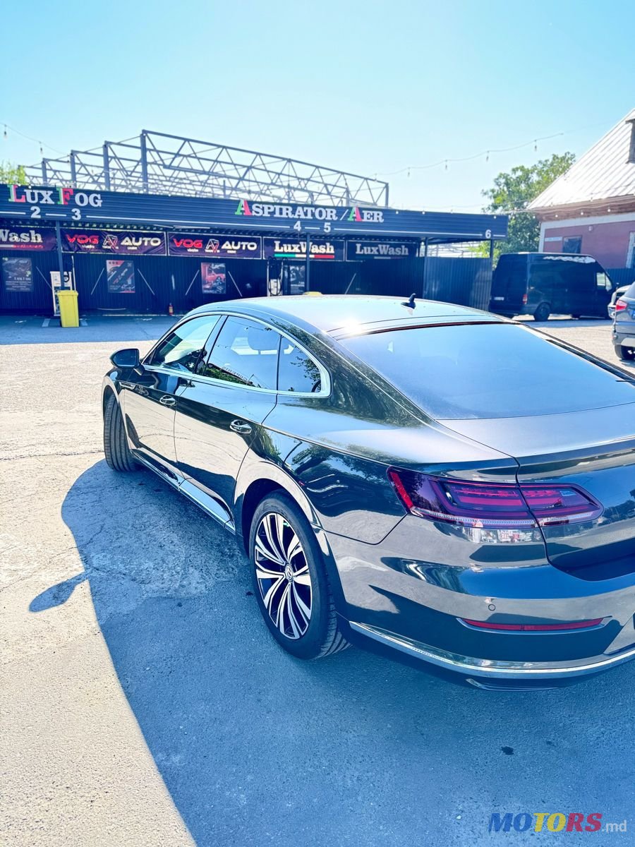 2018' Volkswagen Arteon photo #2