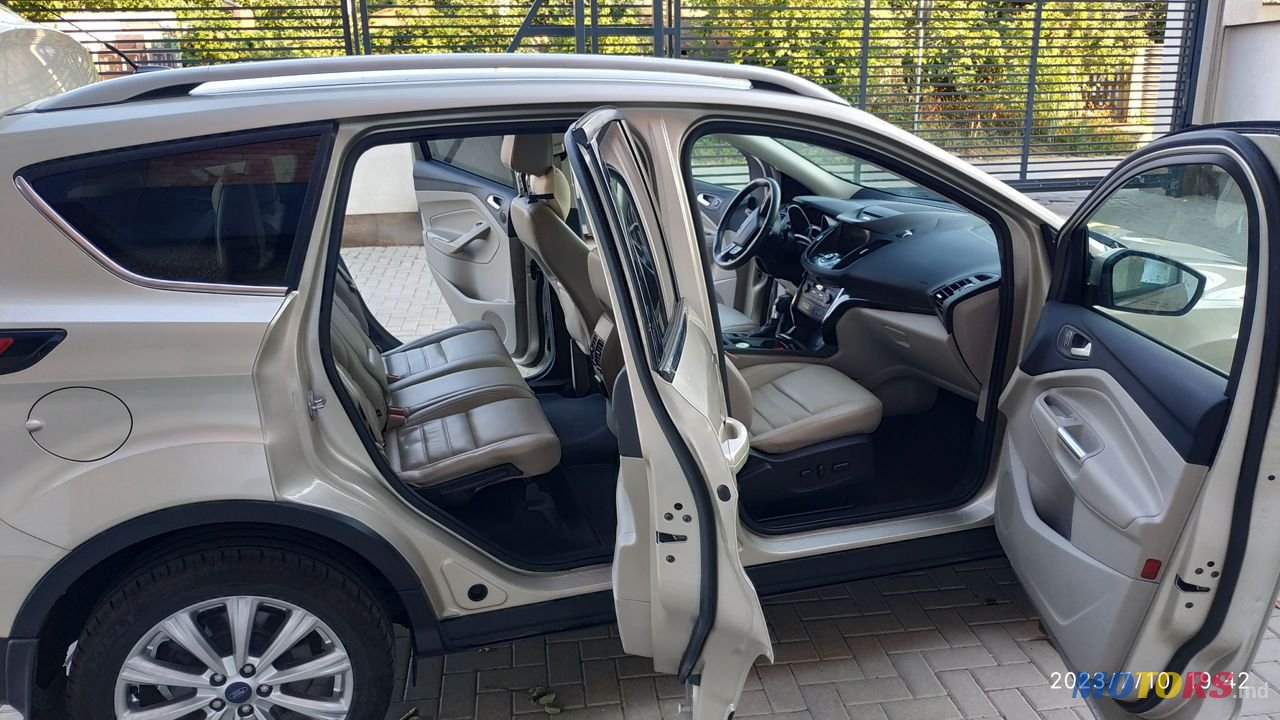 2017' Ford Escape photo #6