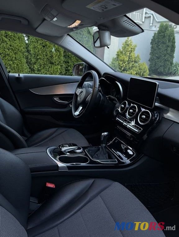2016' Mercedes-Benz C-Class photo #4